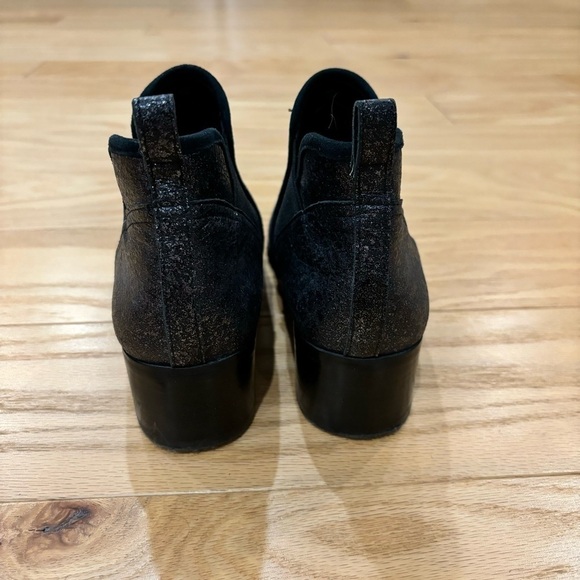 Donald Pliner Darla Sparkle Boot - size 6.5 - Picture 3 of 7